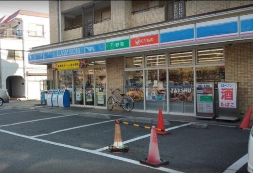 コンビニ　ローソン 大森西六丁目店（コンビニ）まで185m
