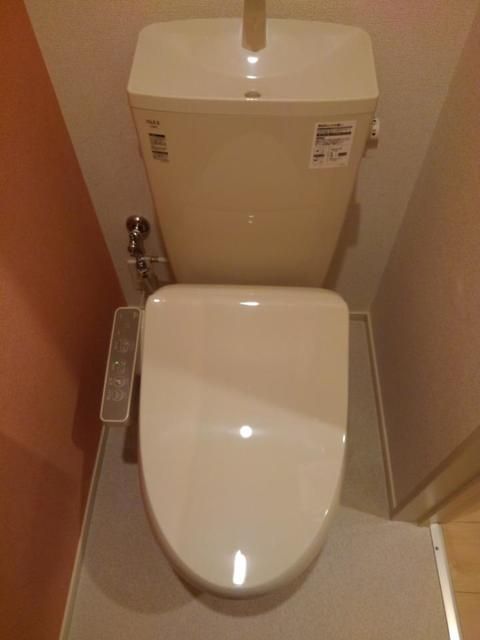 北陸新幹線 上田駅 徒歩28分 2階建 築7年のトイレ写真