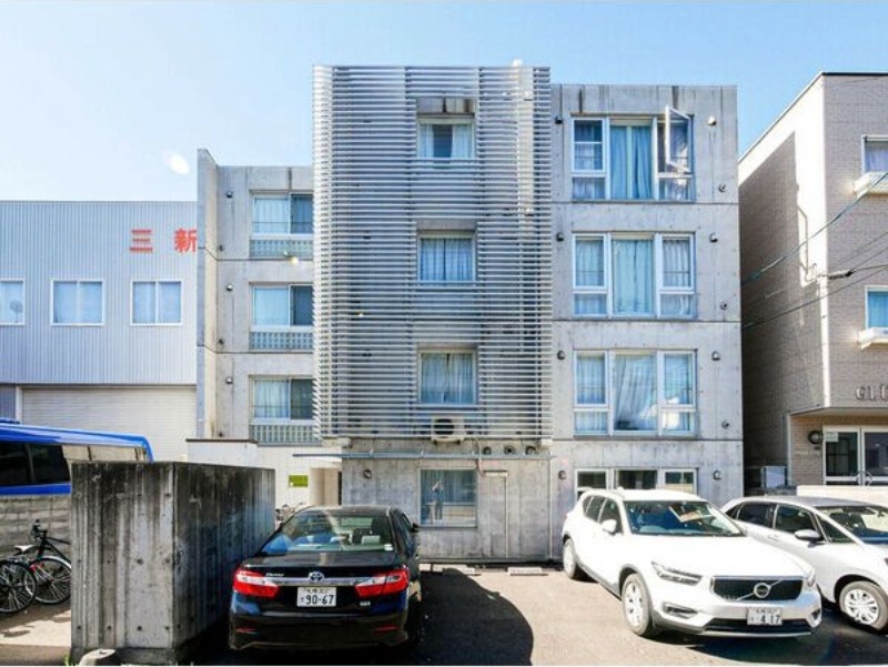 地下鉄南北線 北１８条駅 徒歩5分 築19年