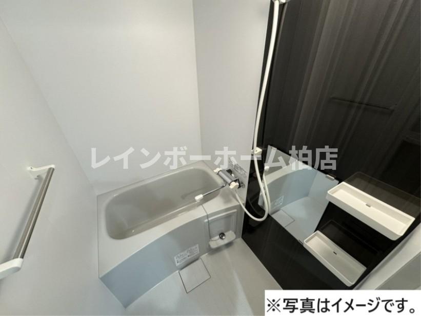 バス・シャワールーム　浴室乾燥機があります