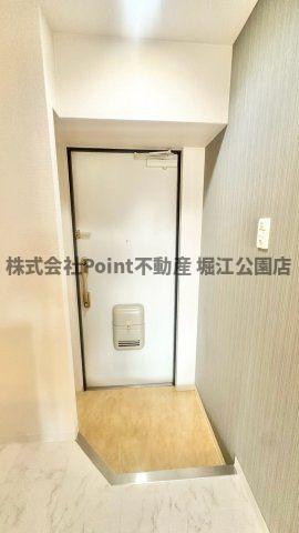 地下鉄御堂筋線 大国町駅 徒歩9分 10階建 築17年の玄関写真