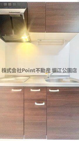 地下鉄御堂筋線 大国町駅 徒歩9分 10階建 築17年のキッチン写真