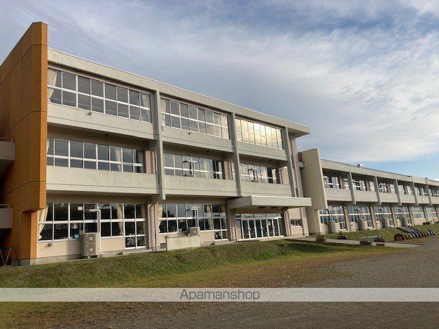 小学校　益子町立益子西小学校（小学校）まで1650m
