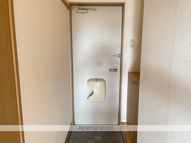 メゾンK& IVの玄関写真