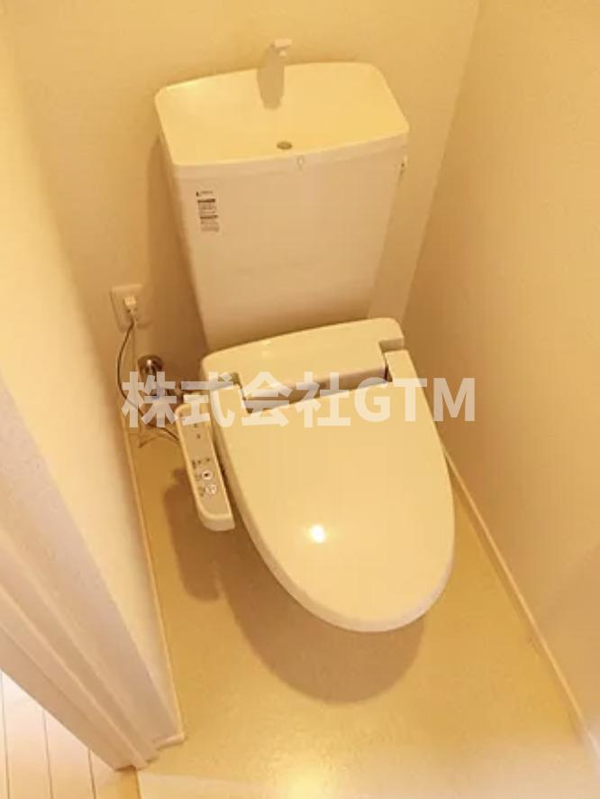 東京メトロ有楽町線 要町駅 徒歩5分 3階建 築14年のトイレ写真