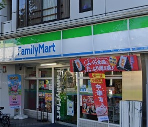 コンビニ　ファミリーマート 下末吉店（コンビニ）まで149m