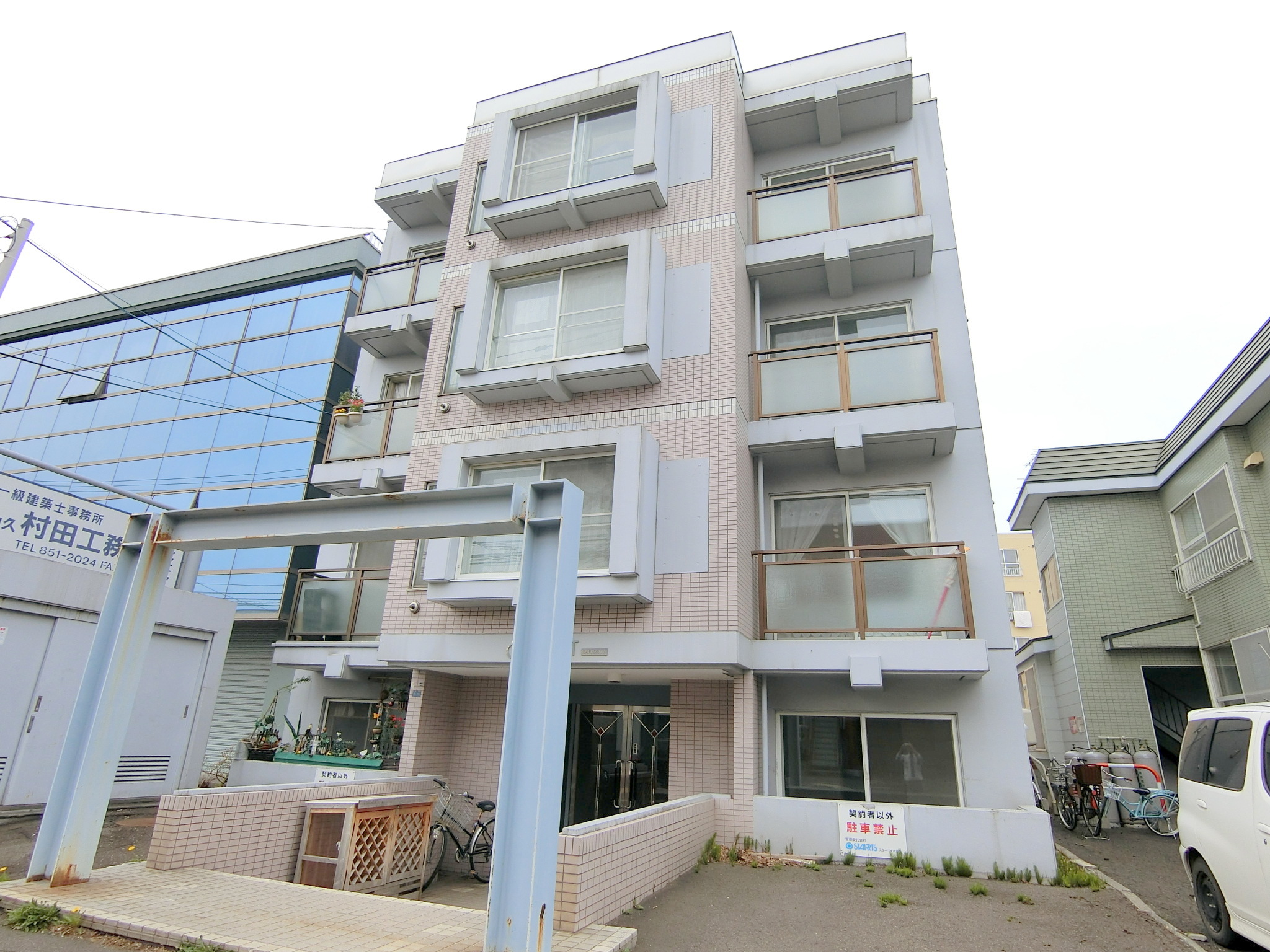 建物外観　敷金・礼金不要で契約可能です☆