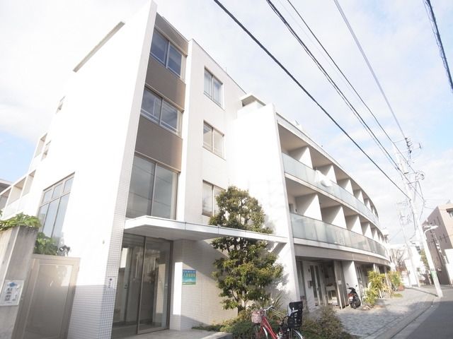 建物外観　ストーリア神宮前