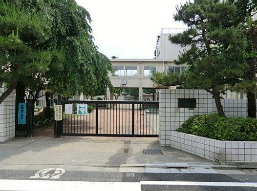 小学校　練馬区立豊玉東小学校（小学校）まで444m