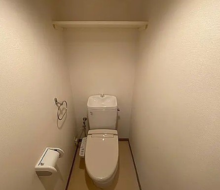 トイレ　写真は同タイプ住居です。