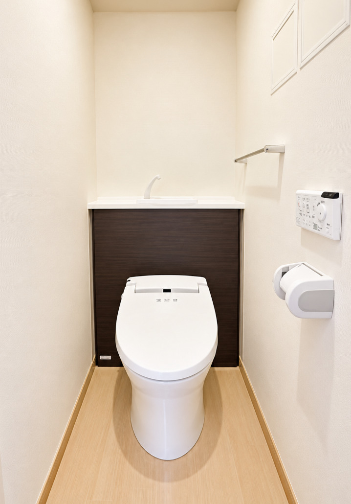 東武東上線 中板橋駅 徒歩9分 6階建 築14年のトイレ写真
