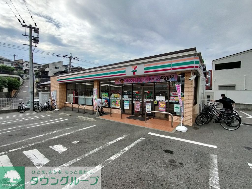 コンビニ　セブン-イレブン 福岡若宮１丁目店（コンビニ）まで380m