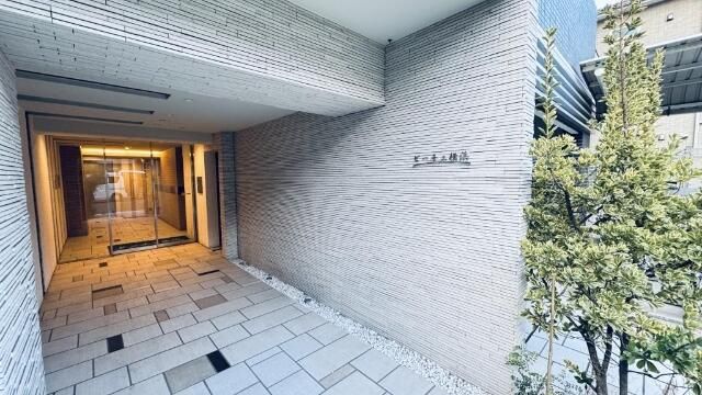 ＪＲ東海道本線 横浜駅 徒歩18分 7階建 築12年の外観写真
