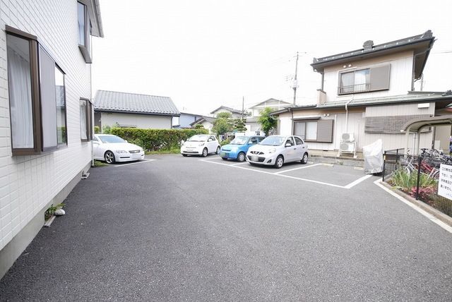 駐車場　敷地内駐車場