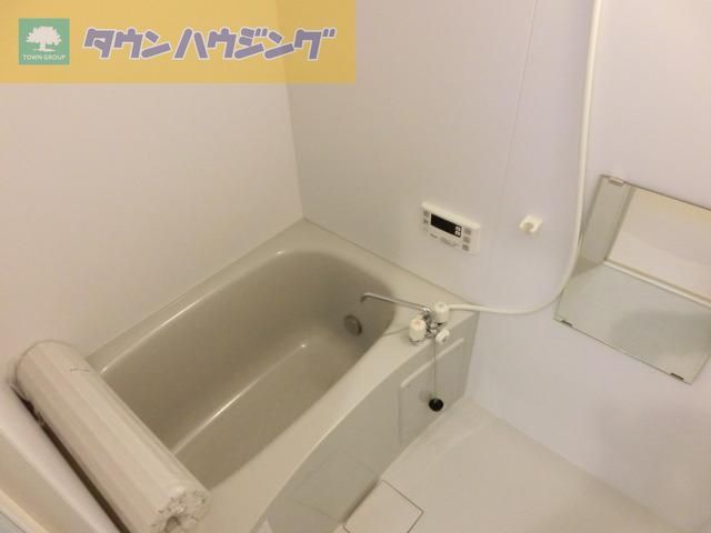 バス・シャワールーム　追い焚き機能付バスルーム