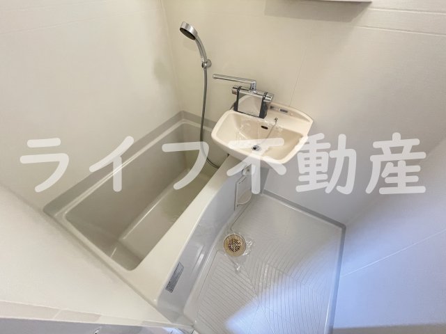 バス・シャワールーム　お風呂で日々の疲れを落としましょう