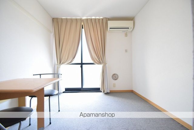 レオパレスシェモアIIIの内装写真