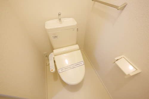 グラン・クォーレ B棟のトイレ写真