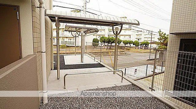 ＪＲ内房線 木更津駅 バス乗車時間：14分 最寄りバス停で下車 徒歩8分 4階建 築10年の外観写真