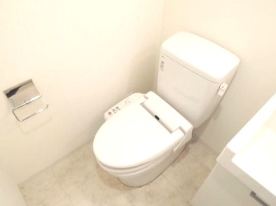 ＪＲ総武線 浅草橋駅 徒歩9分 14階建 築18年のトイレ写真