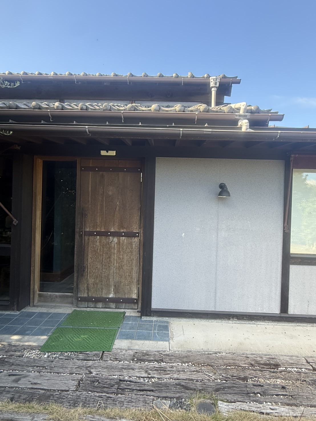 南安倍店舗の玄関写真