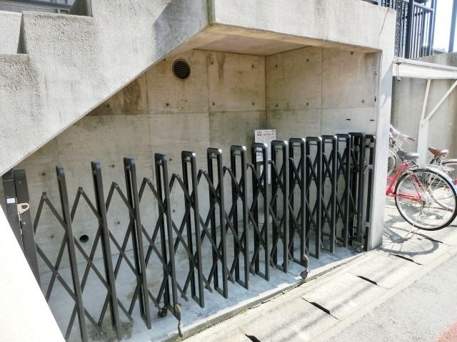 その他共有部分　専用のごみ置き場です。