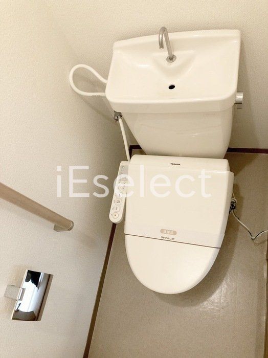 トイレ　温水洗浄便座もございます
