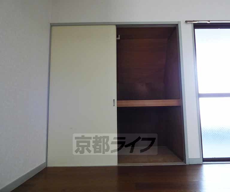 収納　大きい収納部屋があります。