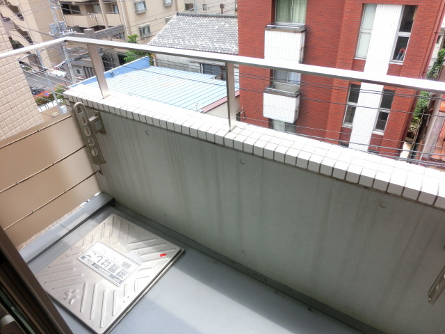 バルコニー　☆別室参考写真　　★物干し竿受け付きバルコニー★