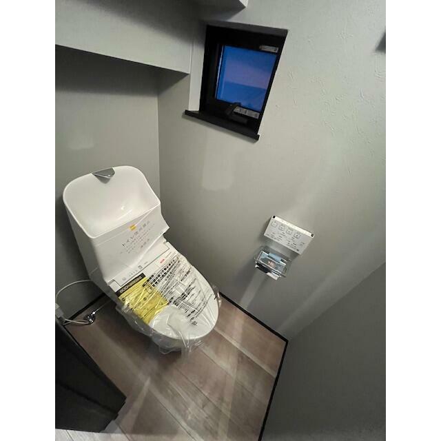 戸室貸家のトイレ写真