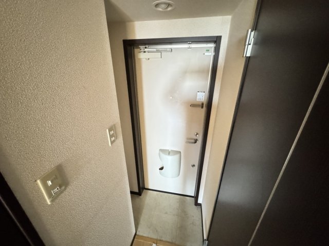ＪＲ関西本線 志紀駅 徒歩7分 2階建 築18年の玄関写真