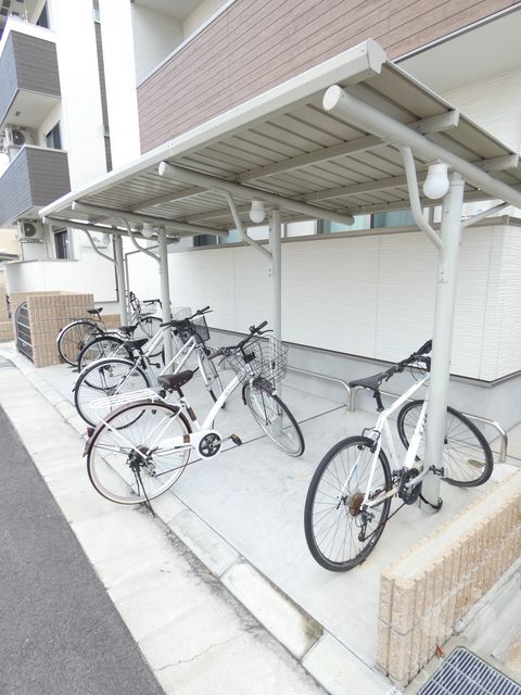 阪神本線 出屋敷駅 徒歩6分 3階建 築10年の外観写真