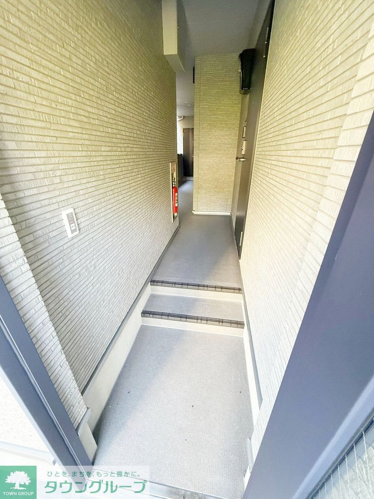エントランス　★お部屋探しは株式会社タウンハウジング東京まで★