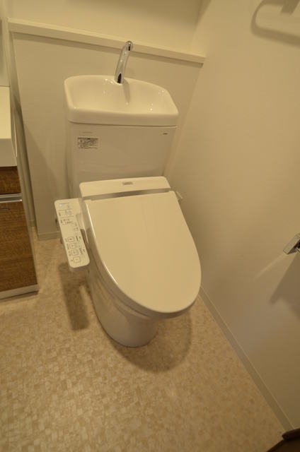 ファーストフィオーレ神戸元町のトイレ写真