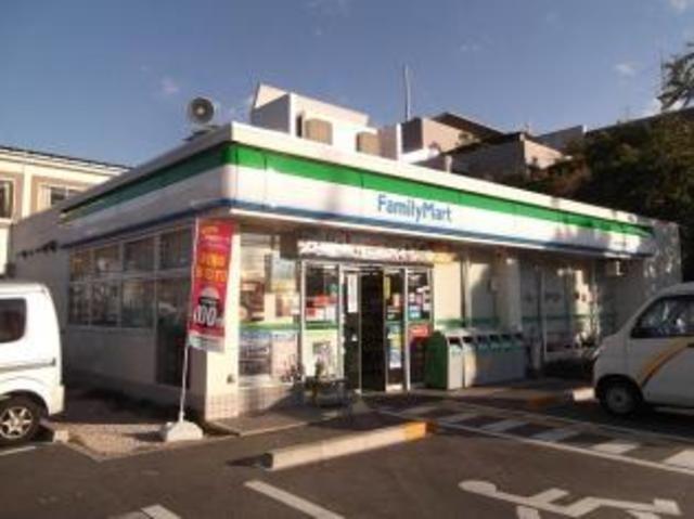 コンビニ　ファミリーマート狭山市役所前店（コンビニ）まで664m