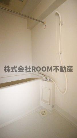 バス・シャワールーム　コンパクトで使いやすいお風呂です