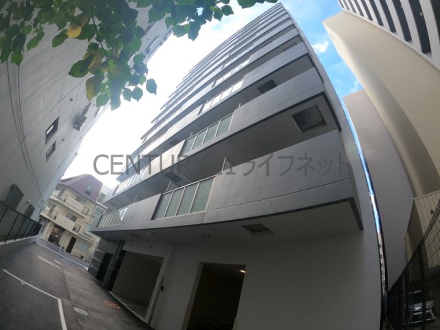 ArtizA江坂の外観写真
