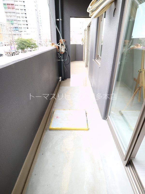 バルコニー　※別号室の参考写真になります。