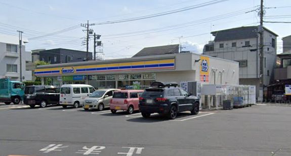 コンビニ　ミニストップ 蕨中央2丁目店（コンビニ）まで96m
