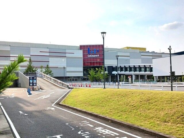 ショッピングセンター　ららぽーと名古屋みなとアクルス（ショッピングセンター）まで2800m