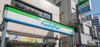 コンビニ　ファミリーマート台東入谷駅前店（コンビニ）まで118m