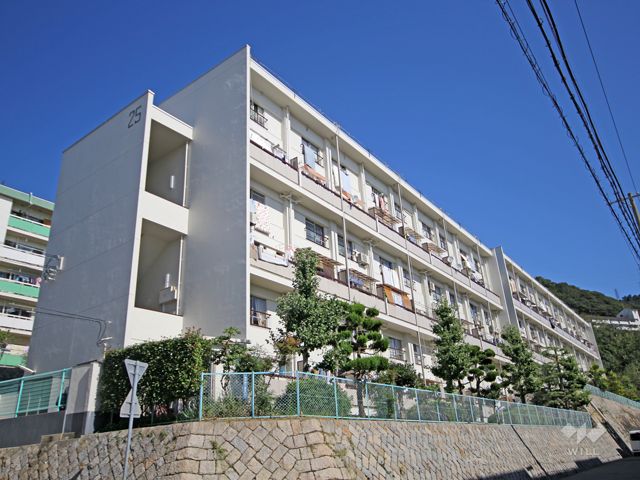 鶴甲コーポ37号棟の外観写真