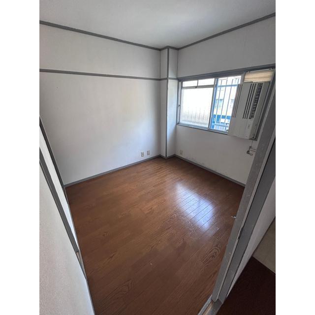 鶴甲コーポ37号棟の居間写真
