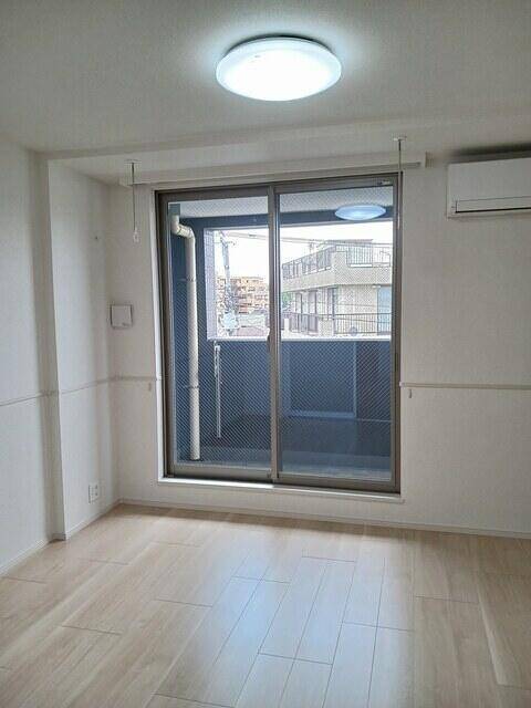 玄関　エアコン完備