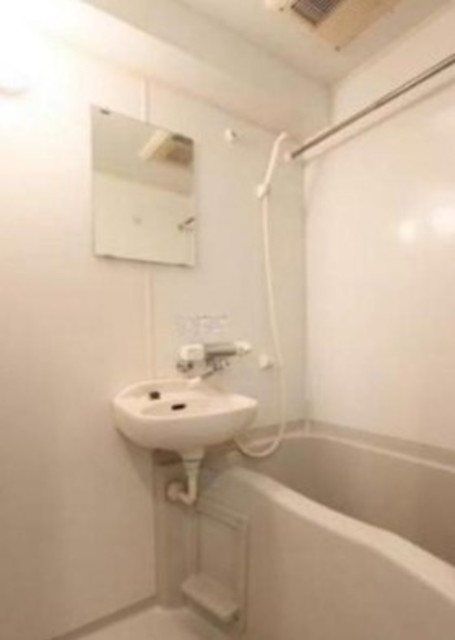 バス・シャワールーム　別部屋参考写真