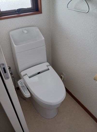 トイレ　※別号室参考写真