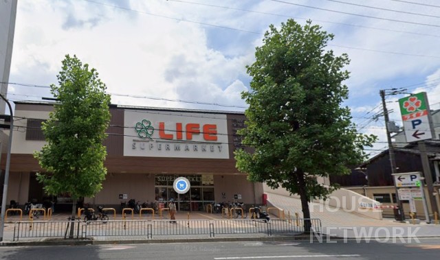 スーパー　ライフ四条大宮店（スーパー）まで209m
