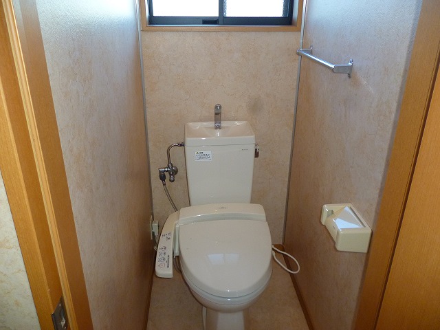 【コンフォートAのトイレ】