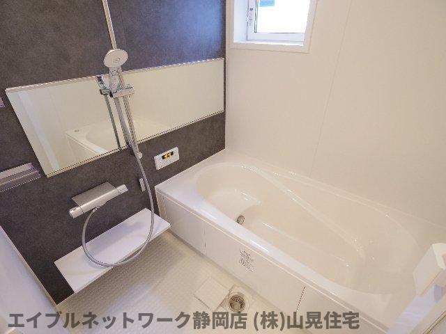 バス・シャワールーム　日々の疲れを癒すお風呂付です