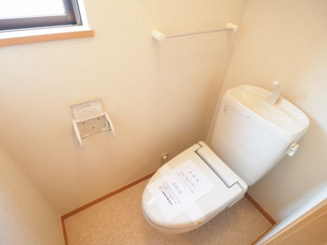 【行橋市大字上検地のアパートのトイレ】